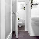 Gruppenapartment In Platz Fuer 16 Gaeste Parkplatz *