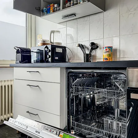 Lägenhet Gruppenapartment In Platz Fuer 16 Gaeste Parkplatz *