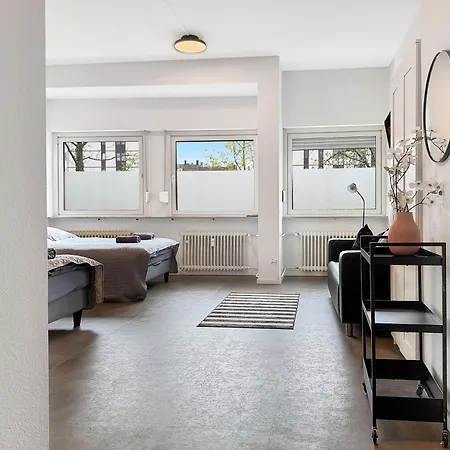 Gruppenapartment In Platz Fuer 16 Gaeste Parkplatz Lägenhet *