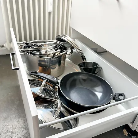 Gruppenapartment In Platz Fuer 16 Gaeste Parkplatz *