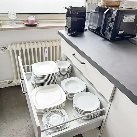 Gruppenapartment In Platz Fuer 16 Gaeste Parkplatz Lägenhet *