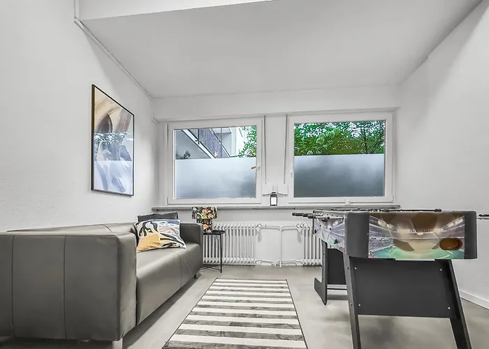 Apartment Gruppenapartment In Platz Fuer 16 Gaeste Parkplatz *