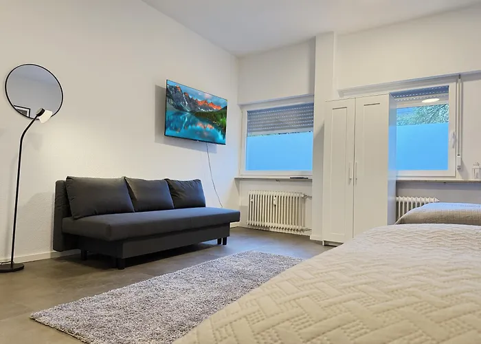 Apartment Gruppenapartment In Platz Fuer 16 Gaeste Parkplatz