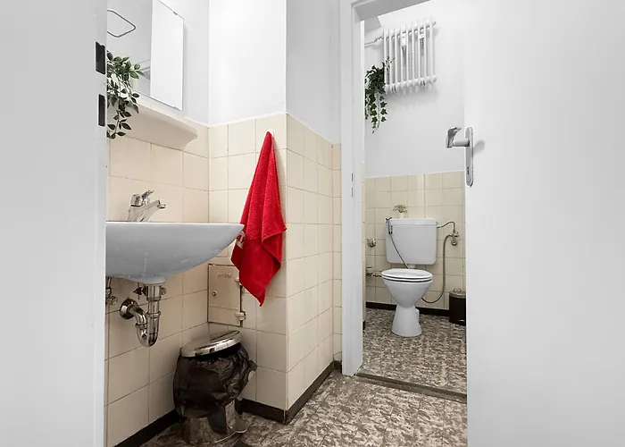 アパート Gruppenapartment In Platz Fuer 16 Gaeste Parkplatz ミュンヘン