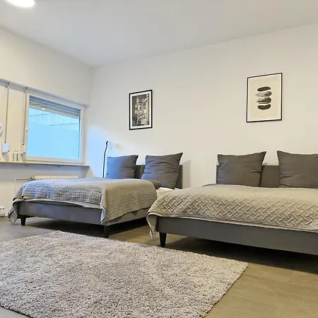 شقة Gruppenapartment In Platz Fuer 16 Gaeste Parkplatz *