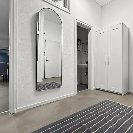 شقة Gruppenapartment In Platz Fuer 16 Gaeste Parkplatz *