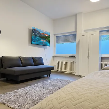 Apartment Gruppenapartment In Platz Fuer 16 Gaeste Parkplatz