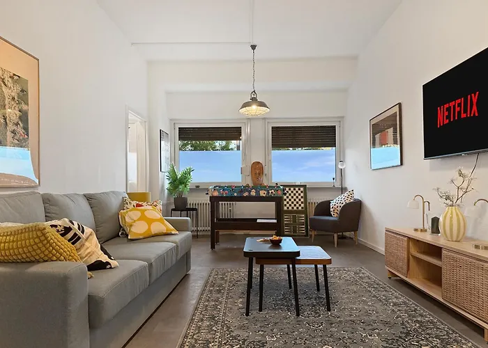 Gruppenapartment In Platz Fuer 16 Gaeste Parkplatz 아파트 뮌헨